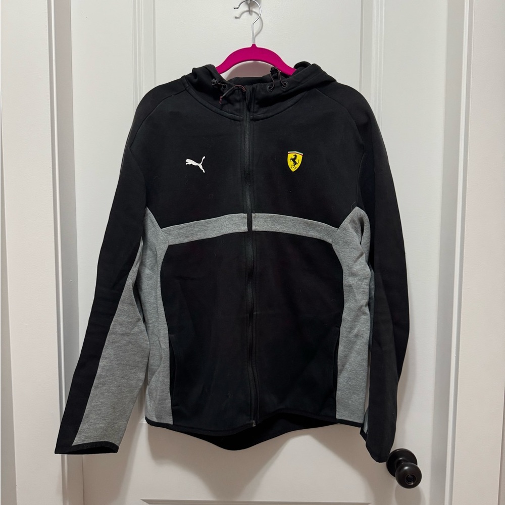 Puma x Ferrari collaboration Black and Gray men’s large Hooded Jacket